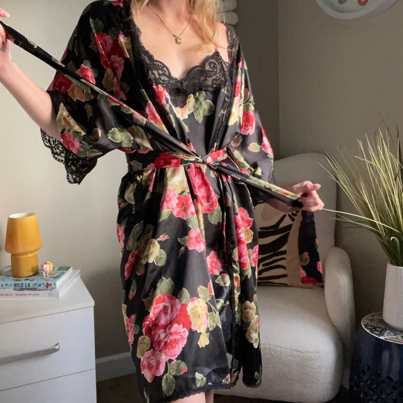 Dior Other - CHRISTIAN DIOR NIGHTGOWN AND ROBE SET